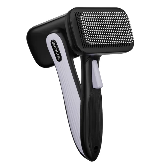 NobelFell Pearl Katzenbürste im Einsatz